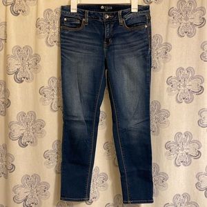 Stylus skinny ankle jeans. Size 29/8. Like new. Smoke free home.
